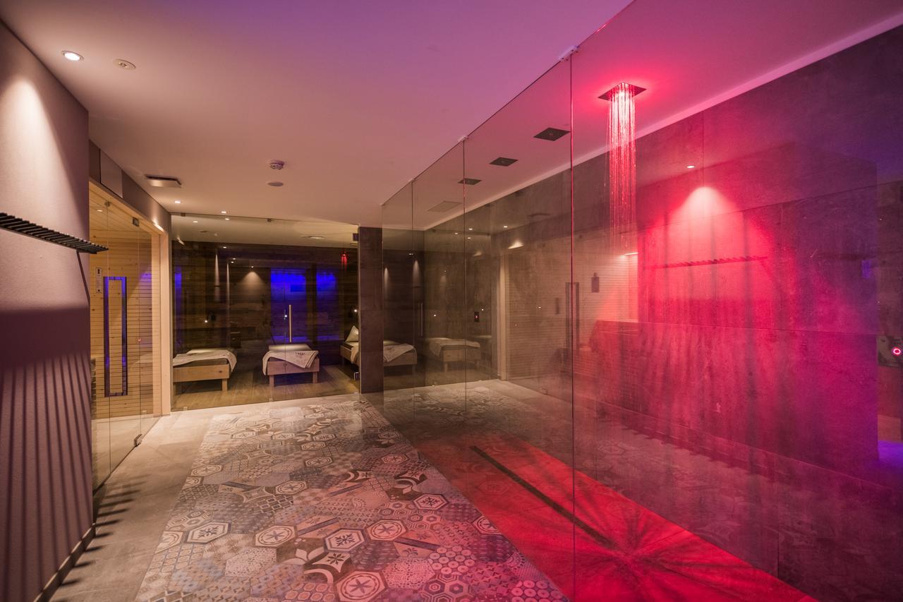 Helmhotel San Candido Exterior foto